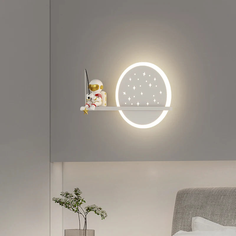 applique murale led astronaute lune planète style nordique 2022 - vue 3 sur 18
