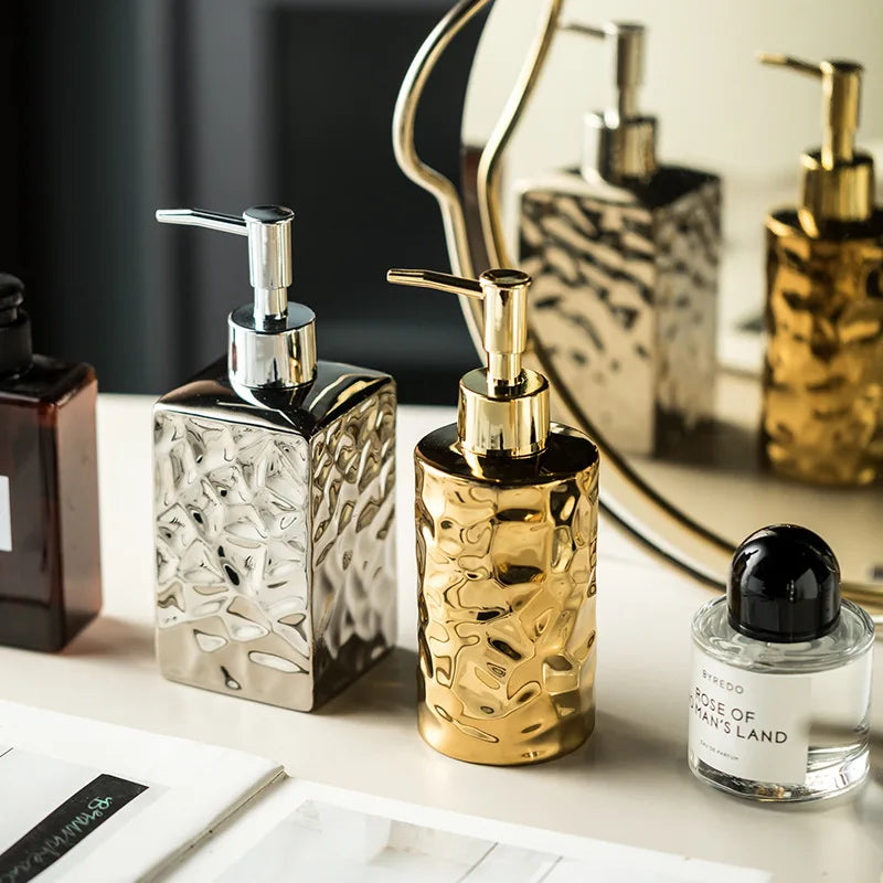 bouteille de savon en céramique de luxe pour salle de bain - vue 4 sur 10