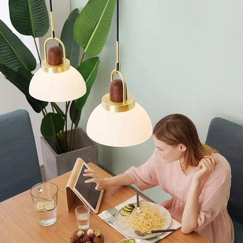suspension en bois et verre pour décoration moderne - vue 5 sur 10