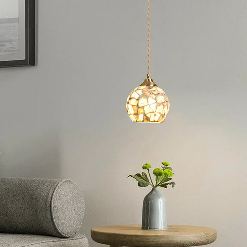 lustre en verre coquillage pour un décor bohème nordique - vue 6 sur 9