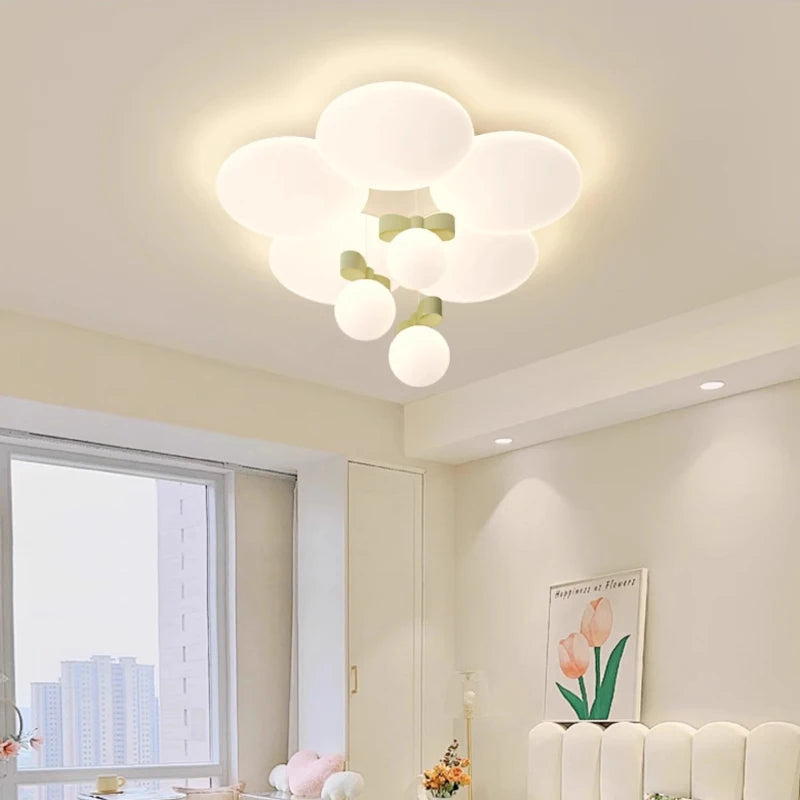 plafonnier fleuri moderne pour chambre d'enfant romantique et chaleureuse - vue 5 sur 6