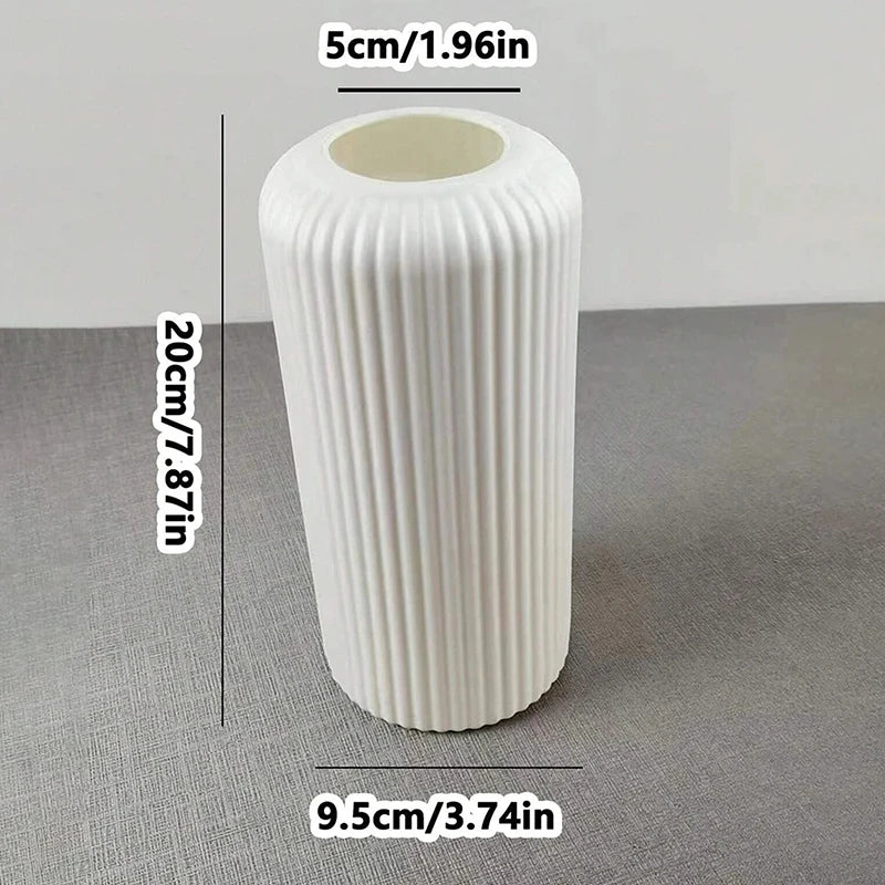 vase en plastique rayé pour arrangement floral décoratif - vue 8 sur 8