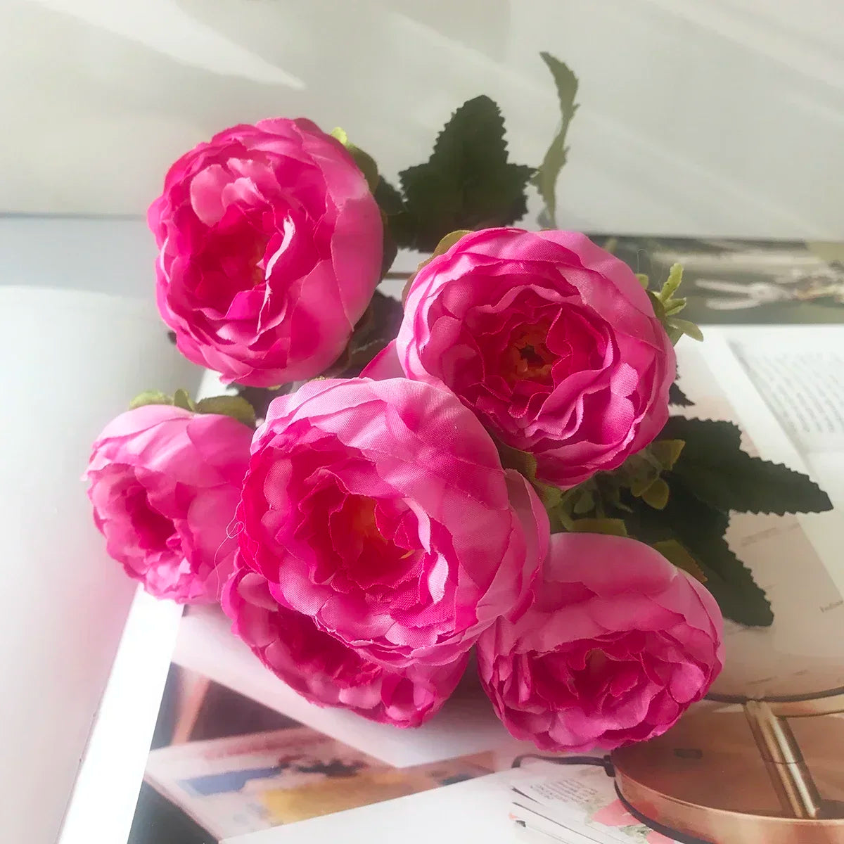 petit bouquet de fleurs artificielles pour décorations printanières et festives - vue 18 sur 34