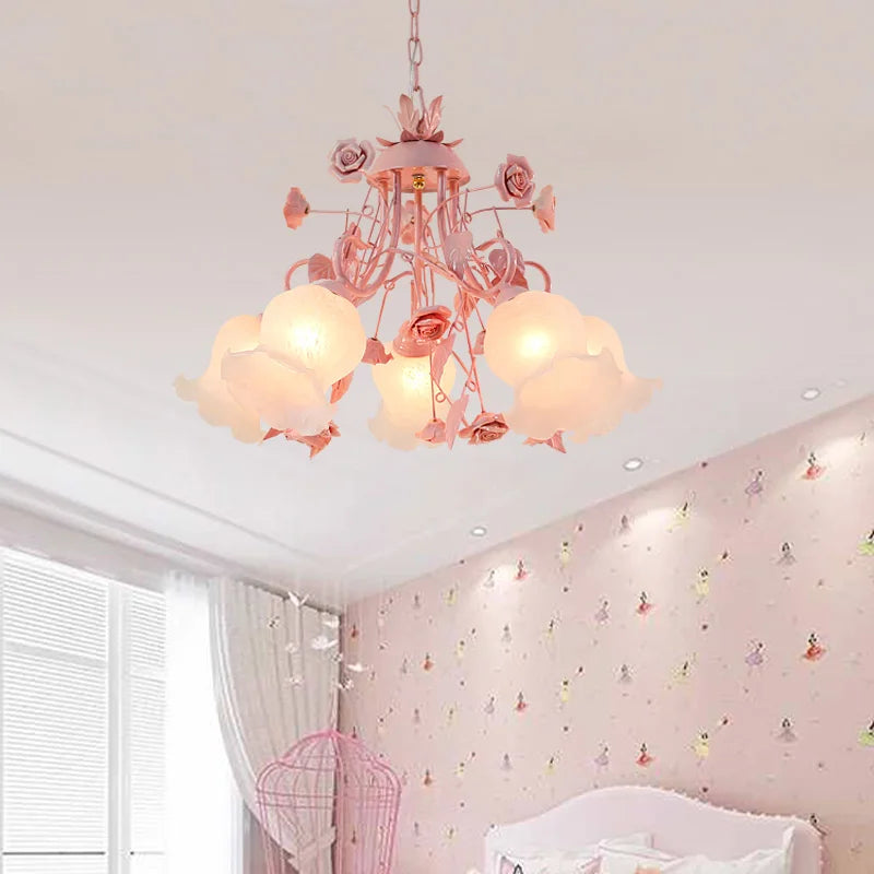 lustre rose pour une ambiance enfantine lumineuse et douce - vue 4 sur 8