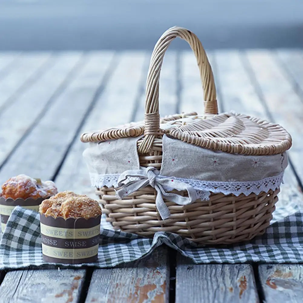 panier de pique-nique en osier avec poignée en main - vue 9 sur 8