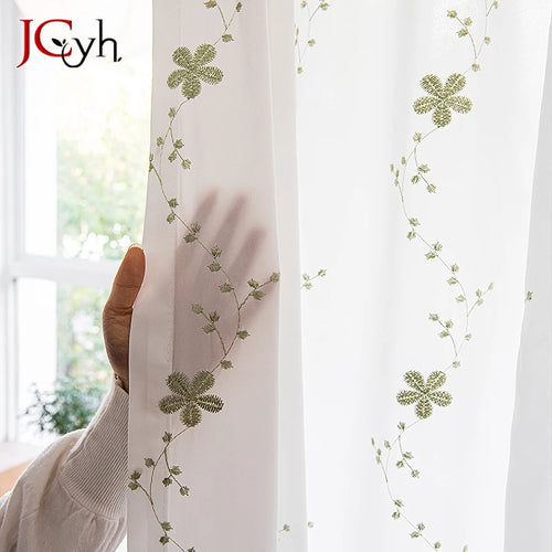 Voilage brodé floral style champetre pour salon chambre