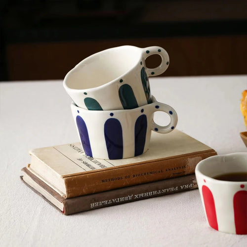Mug céramique style nordique rayures géométriques anse peinte