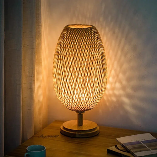 lampe de bureau vintage en bambou artisanale en bois naturel - vue 6 sur 14