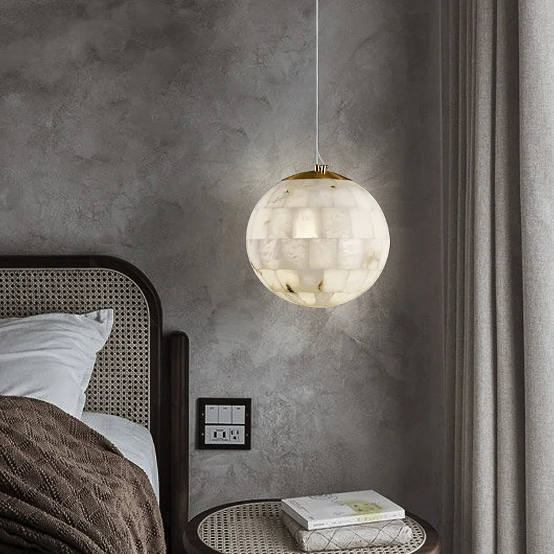 lustre sphérique suspendu en marbre naturel de luxe - vue 3 sur 6