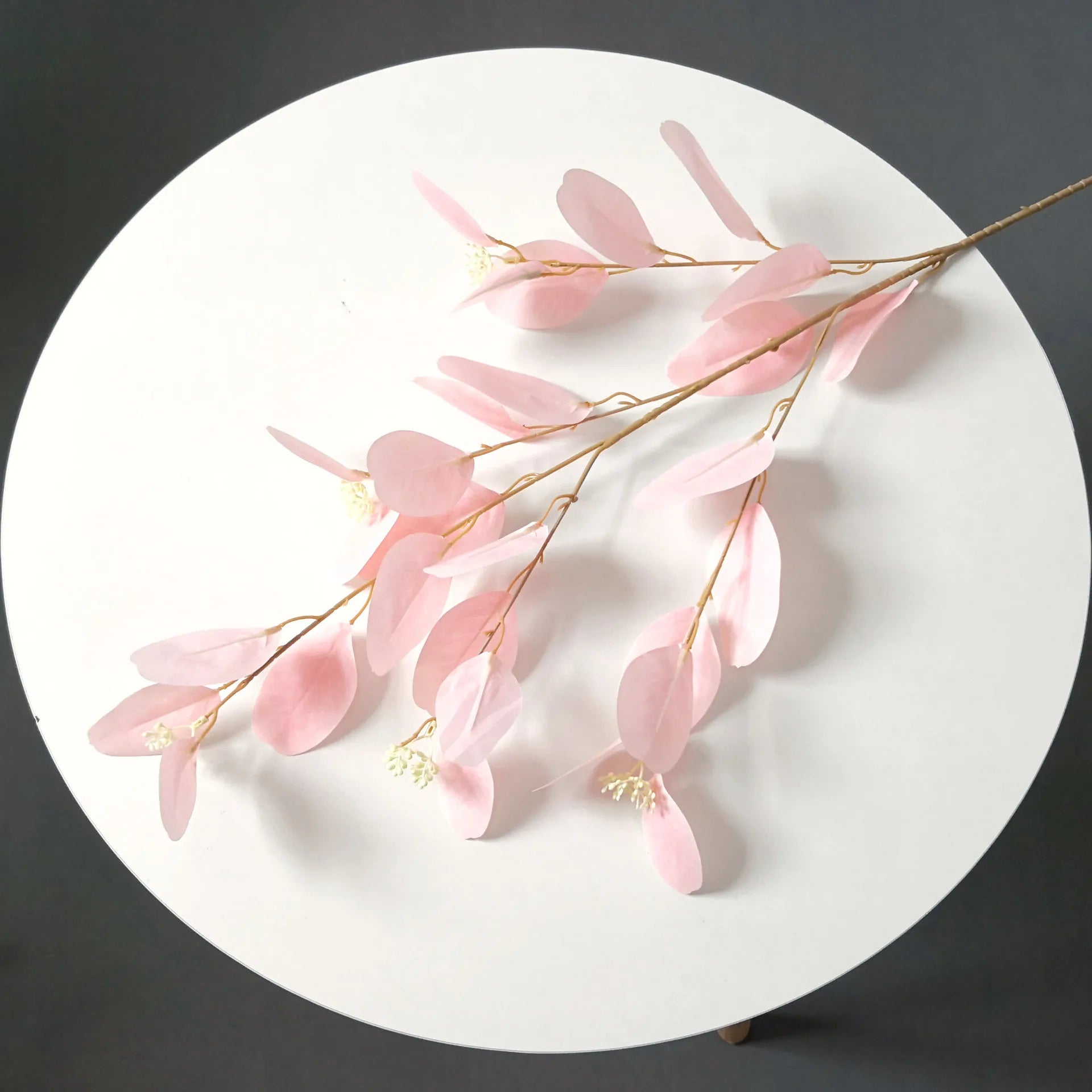 branches de feuilles d'eucalyptus en soie artificielle pour décoration florale - vue 4 sur 17