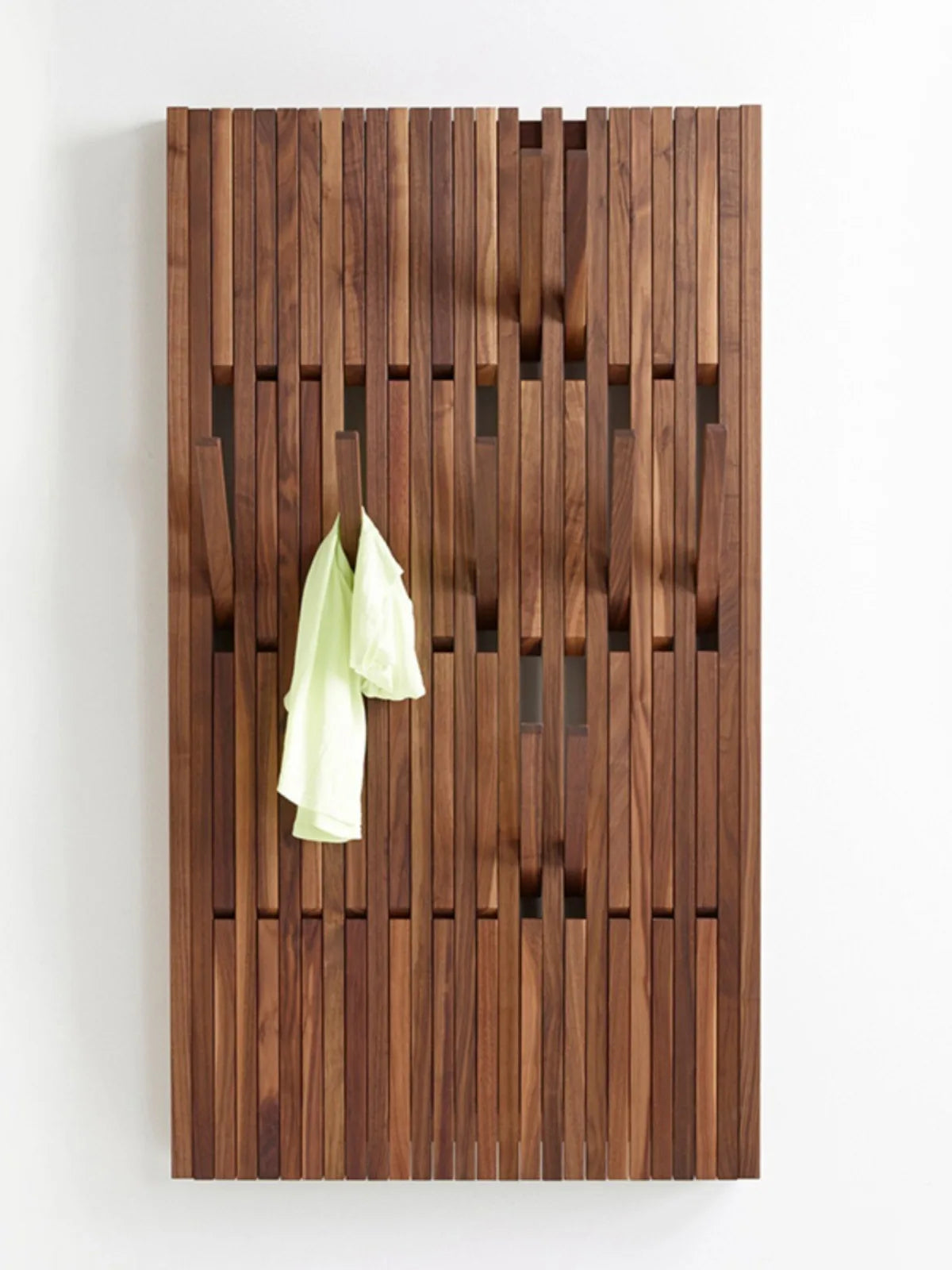 porte-manteau mural en bois pour vêtements et clés - vue 3 sur 18