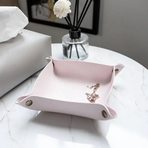 boîte de rangement nordique en cuir pour bureau et bijoux - vue 6 sur 19