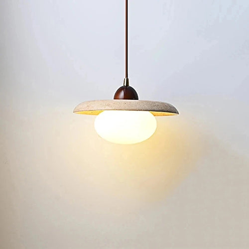 Suspension en travertin du japon