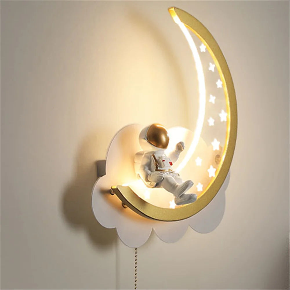 applique murale led astronaute lune nuages pour enfant - vue 4 sur 8