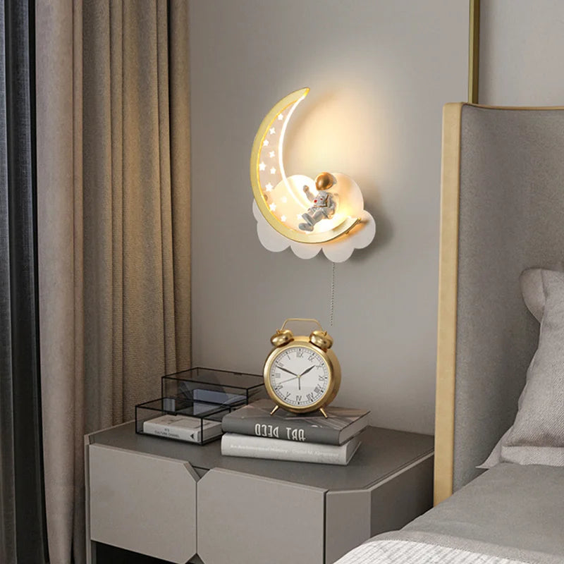 Applique murale moderne en forme de lune avec veilleuse led - vue 5 sur 7