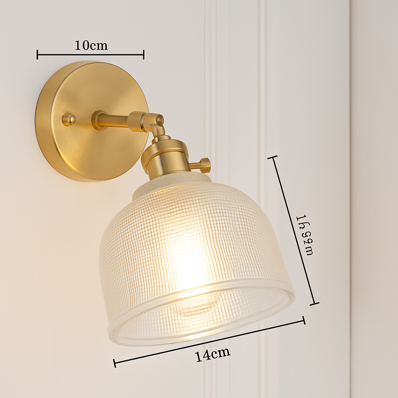 Applique murale dorée à LED et abat-jour en verre