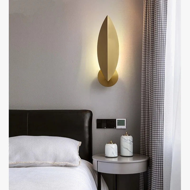 applique murale led en cuivre au design moderne et décoratif