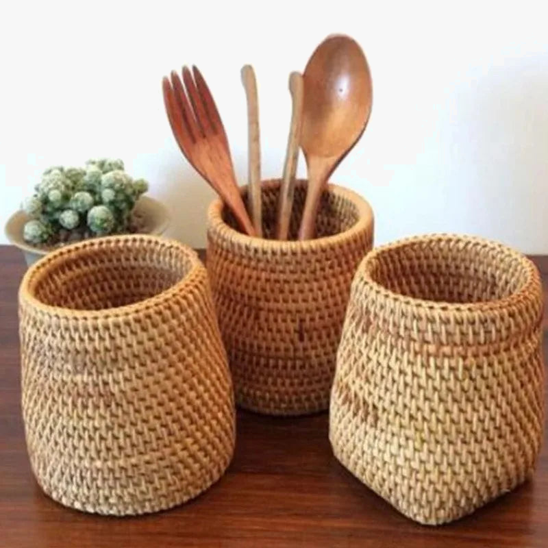 boîte de rangement rotin artisanale pour accessoires et décoration