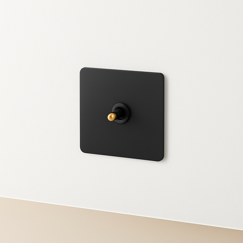 Cache prise plate en acier noir mat bords arrondis