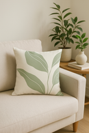coussin à motif végétal vert pour un décor naturel et confortable