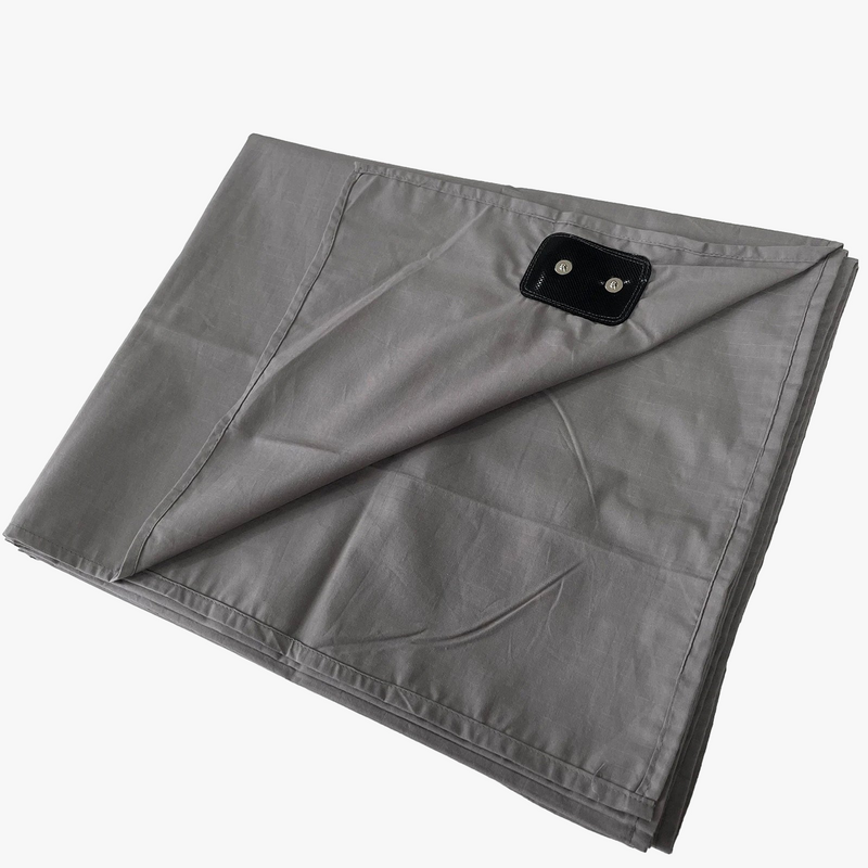 drap-plat-en-fibre-d-argent-avec-cordon-de-mise-la-terre-3.png