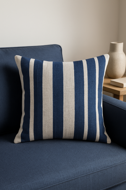 housse de coussin à motif géométrique bleu foncé pour décoration intérieure