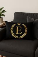 housse de coussin décorative motif lettres noires dorées