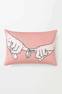 housse de coussin rose à motif géométrique tendance décoratif
