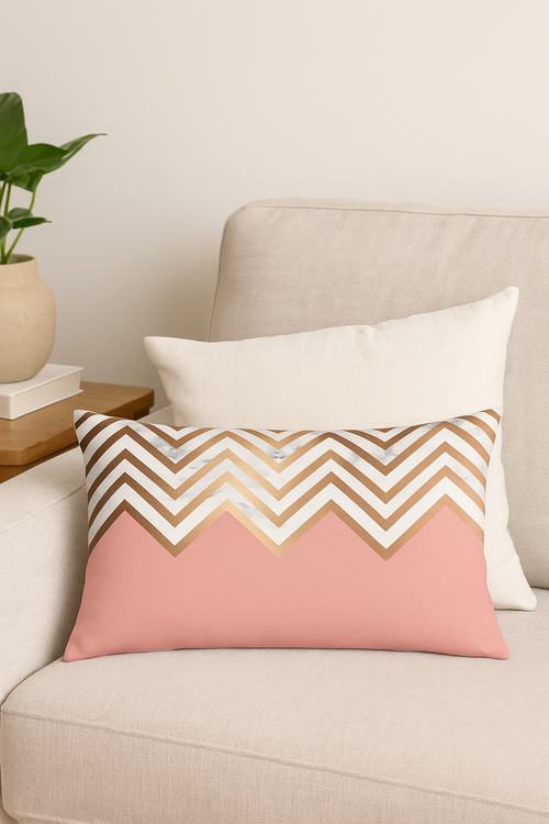 housse de coussin rose motif géométrique pour décoration intérieure
