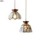 lampe-suspendue-vintage-en-cuivre-avec-abat-jour-en-verre-fait-main-0.png