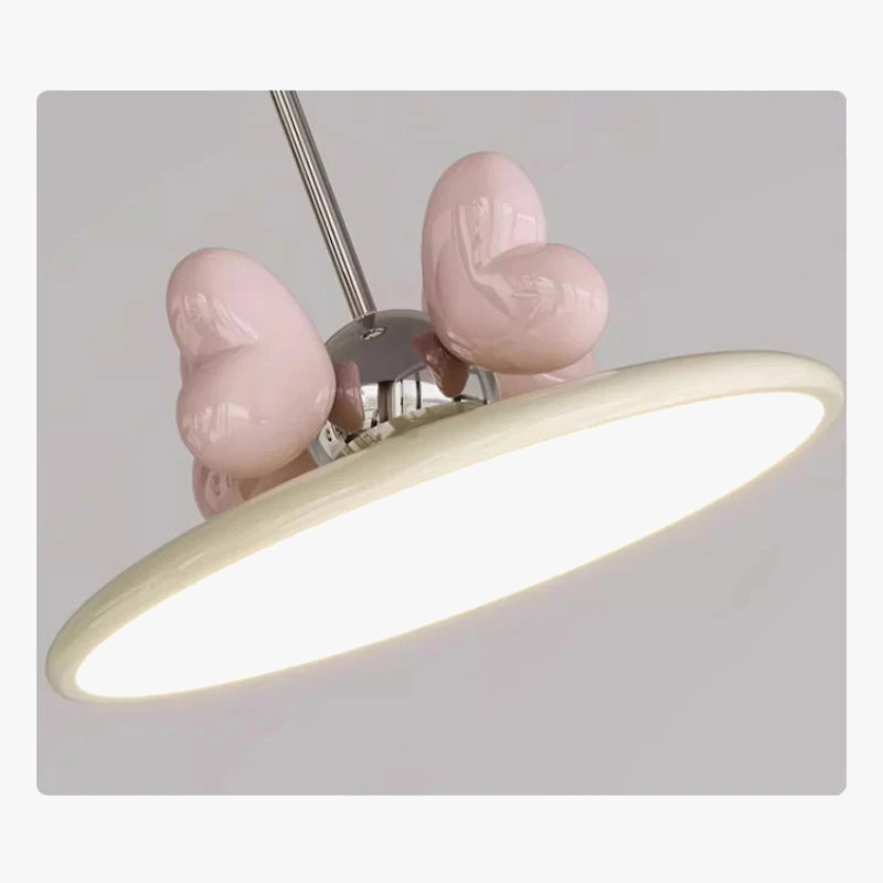 lustre-romantique-mignon-pour-chambre-de-princesse-enfant-5.png