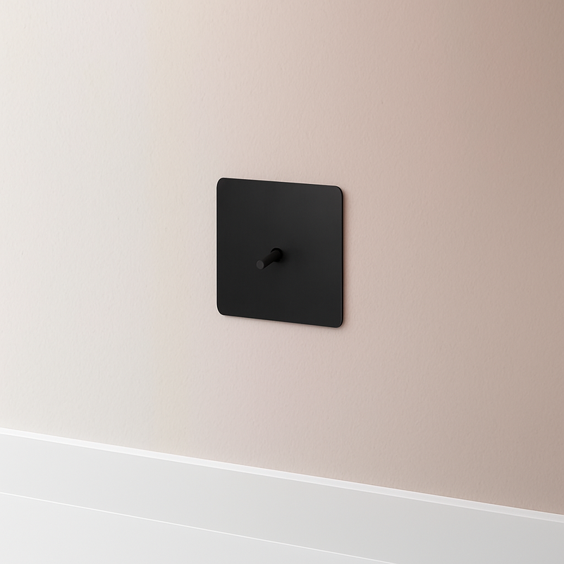 Prise électrique et double USB et USB type C (Europe) en acier noir mat bords arrondis