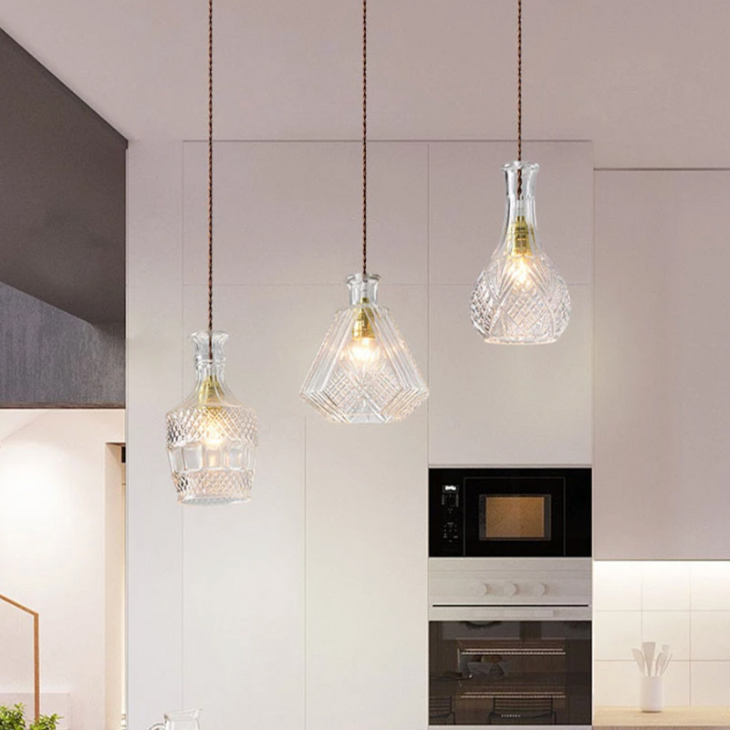 Suspension bouteilles en verre de plusieurs formes Bottle