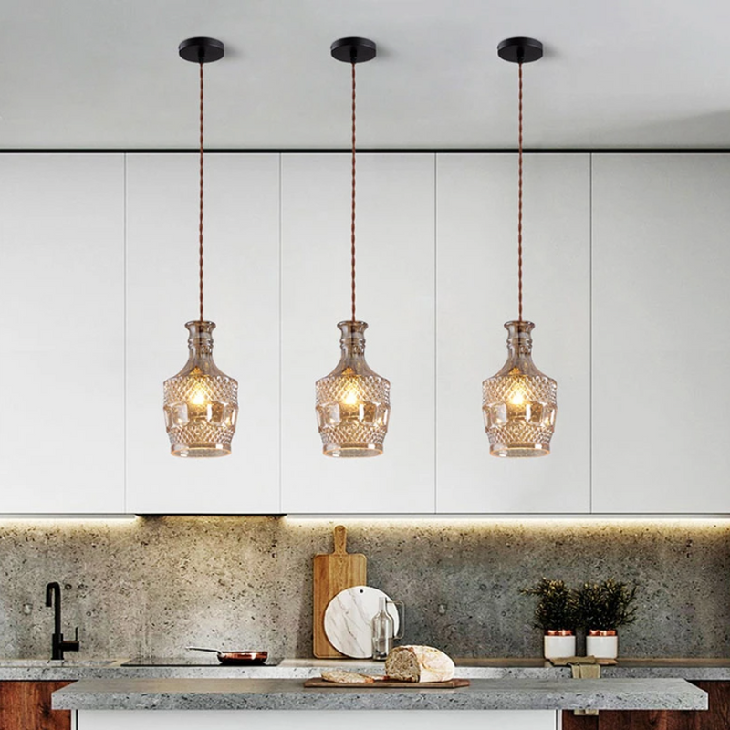 Suspension bouteilles en verre de plusieurs formes Bottle