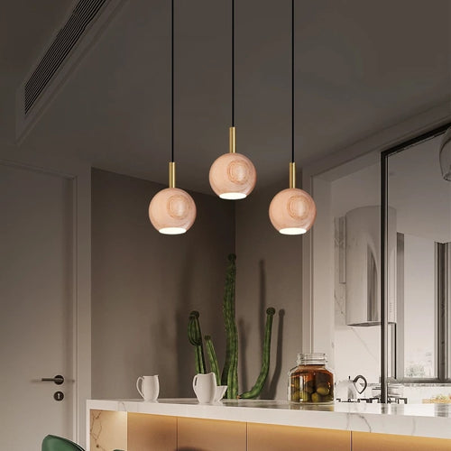 Suspension design avec abat-jour en bois arrondi Ornez