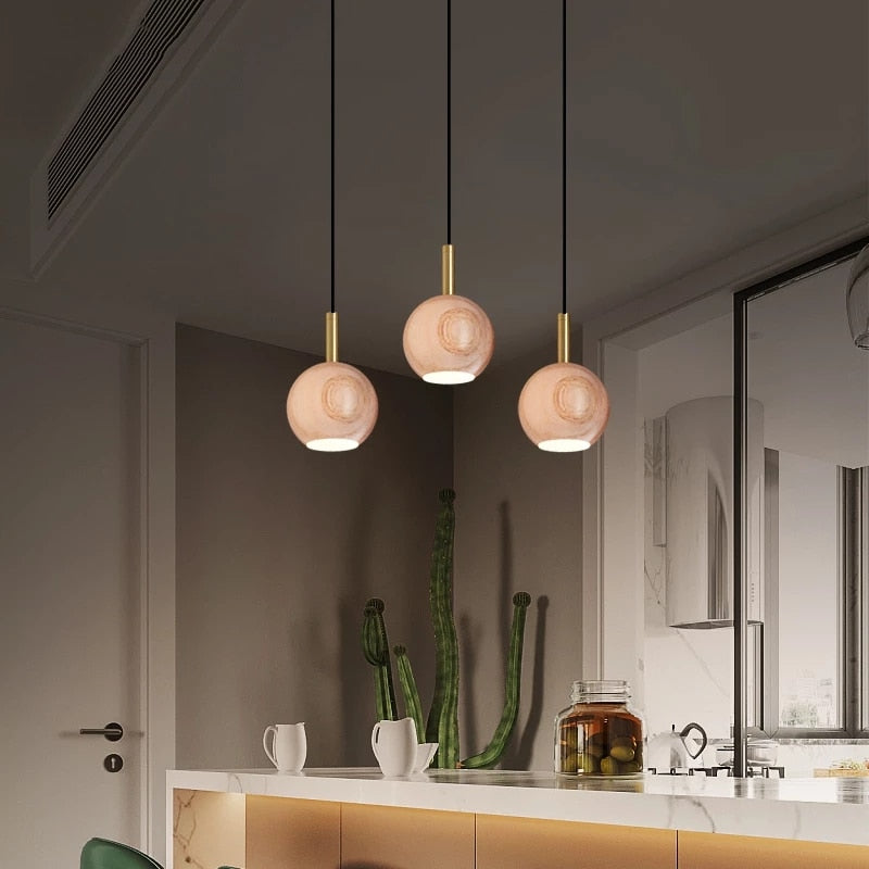Suspension design avec abat-jour en bois arrondi Ornez - vue 3 sur 7