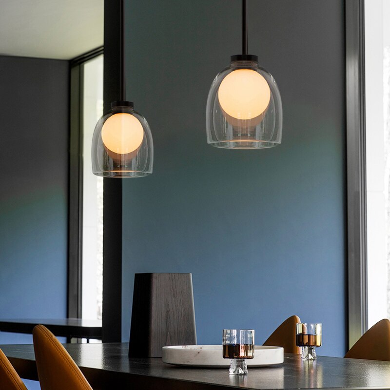 Suspension design avec abat-jour en verre Jowie