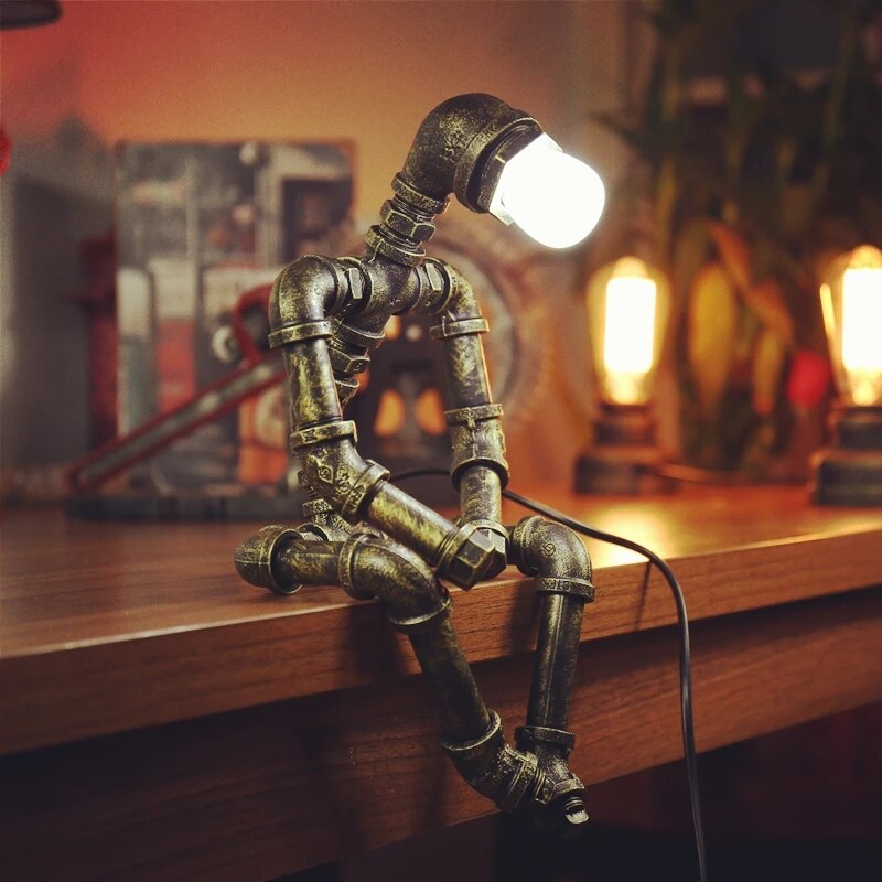 Lampe à poser industrielle LED figure robotique métallique Nile - vue 3 sur 15