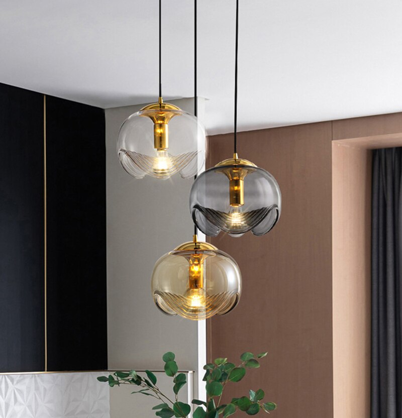 Suspension design avec abat-jour en verre original Janice