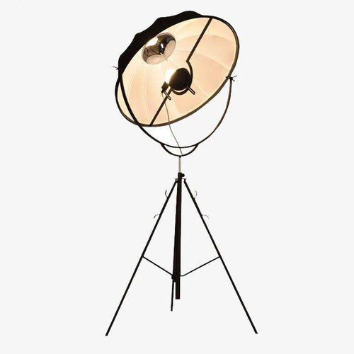 Lampadaire tripode pour photo Sattelite