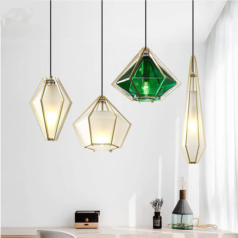 Suspension design à LED en verre et cage dorées - vue 2 sur 21