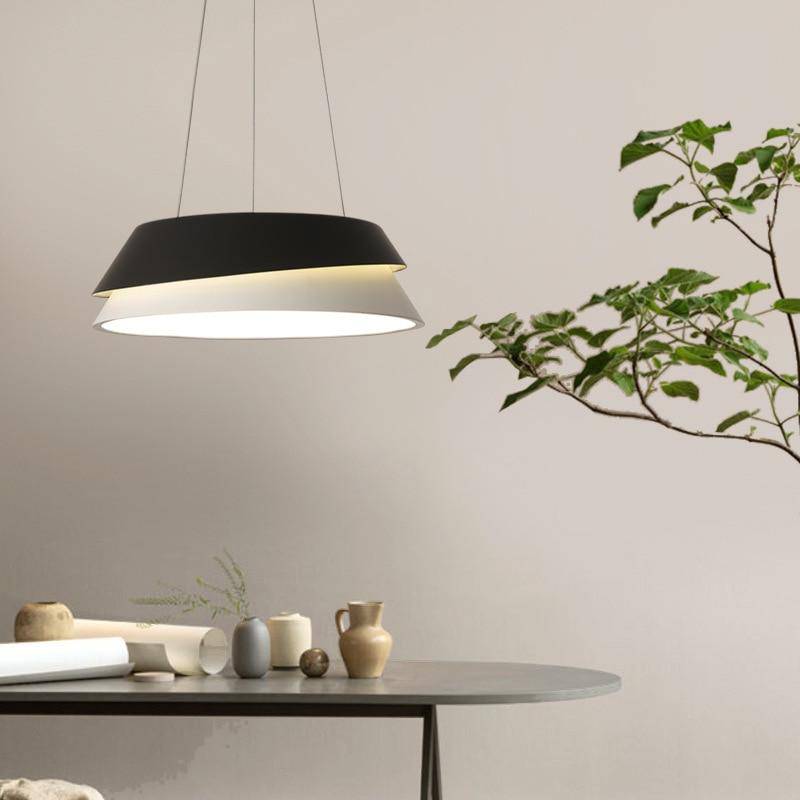 Lustre LED design moderne noir et blanc