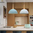 Suspension demi boule coloré et support en bois