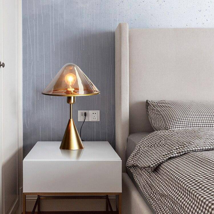Lampe de chevet design à LED style cuivré et abat-jour en verre - vue 7 sur 7