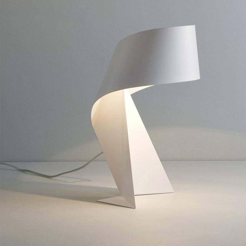 Lampe de chevet ou bureau LED design en rondeur