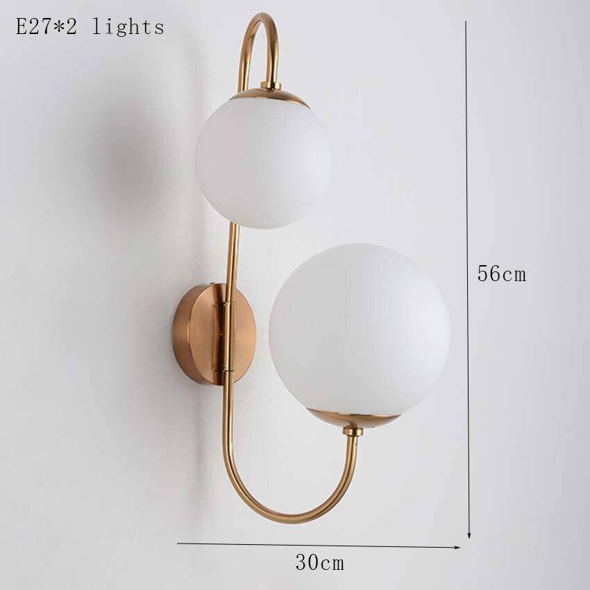 Applique murale moderne LED avec double boule en verre et base dorée - vue 7 sur 7