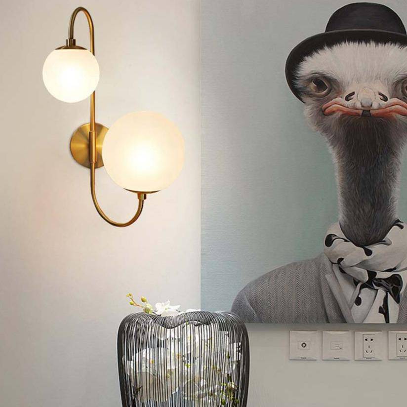 Applique murale moderne LED avec double boule en verre et base dorée - vue 5 sur 7