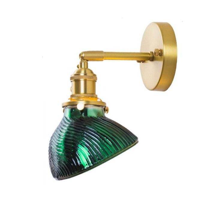 Applique murale design LED dorée avec bras rétro et abat-jour en verre émeraude