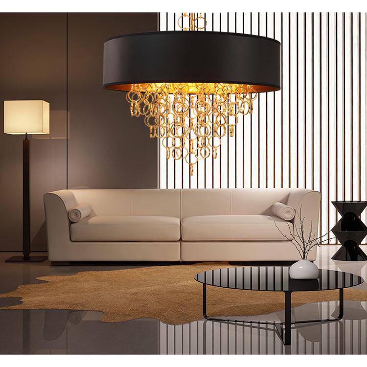 Lustre moderne avec abat-jour rond noir et détails dorés - vue 2 sur 7