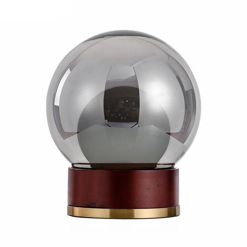 Lampe à poser design avec socle rétro doré et bois